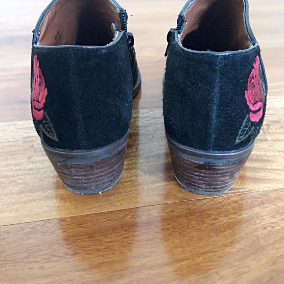 Rare Lucky Brand Boots - Picture 3 of 6